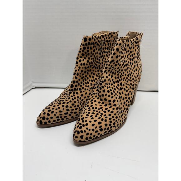 NEW Leopard Print Fabric Ankle Booties Shoes Size 8 - Picture 1 of 8